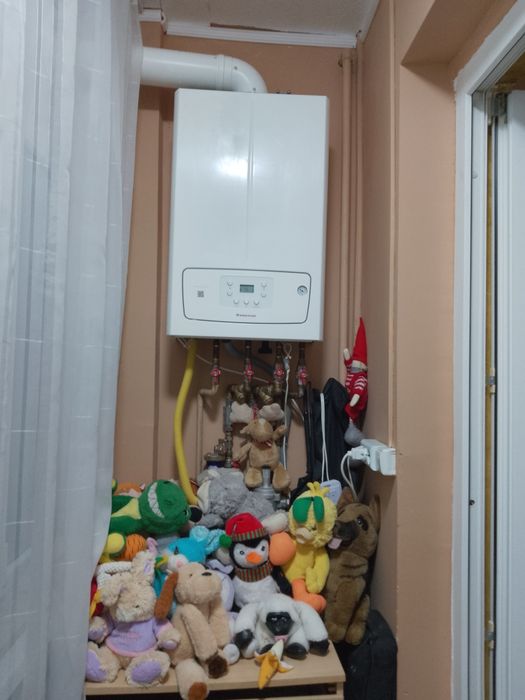 Apartament 2 camere renovat, mobilat – Moreni, Tineretului | Etaj 1