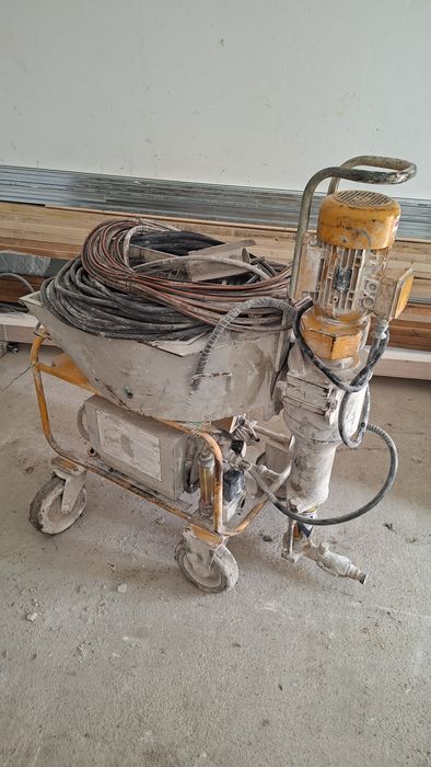 Машина за мазилка