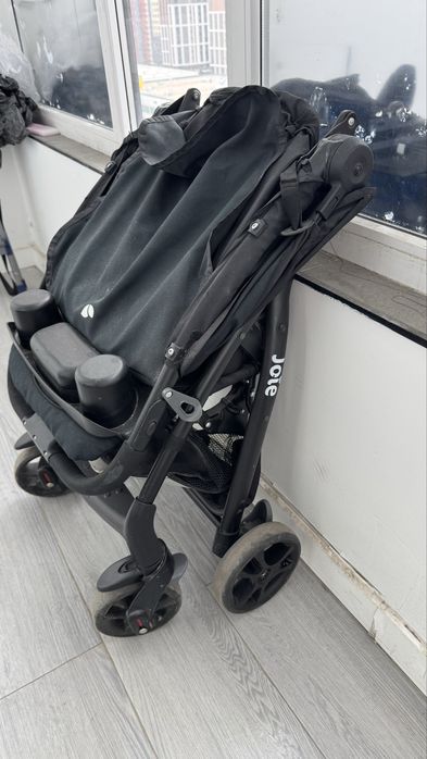 Коляска прогулочная Joie