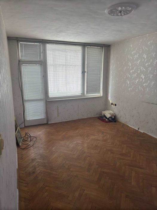 Продава се Двустаен апартамент в Карнобат - 64 кв.м за 704 €/кв.м - Снимка #1