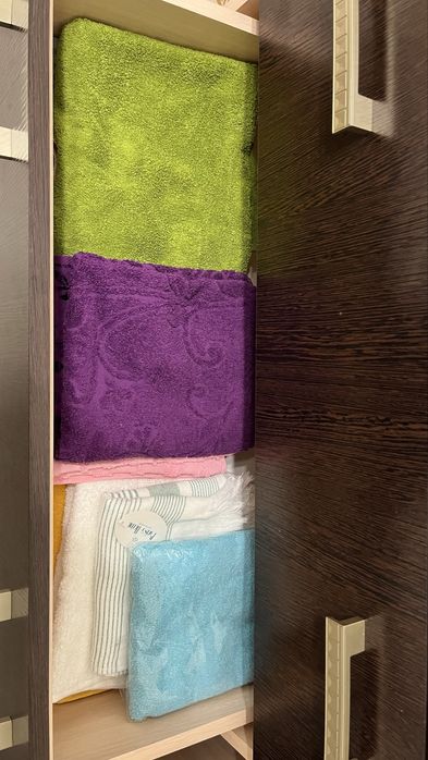 Продам комод для вещей и полотенц