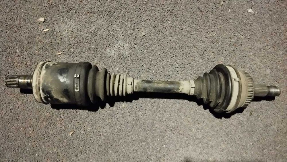 Правый перед. привод (неисправный) на Мерс W210, 4 Matic (дорест)