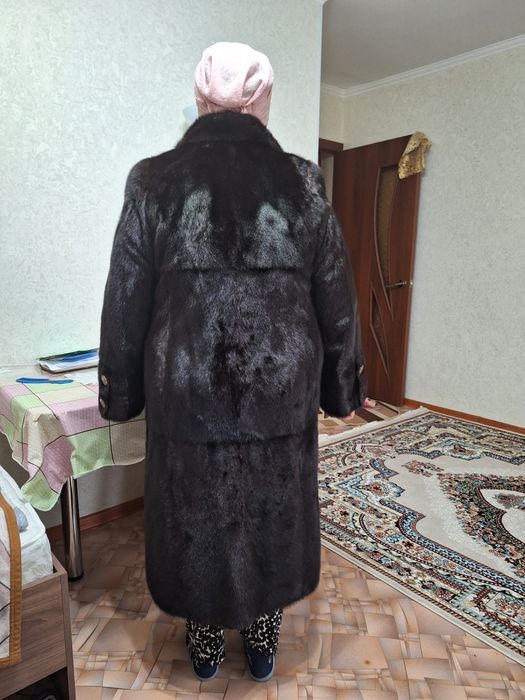 Продам норковую шубу