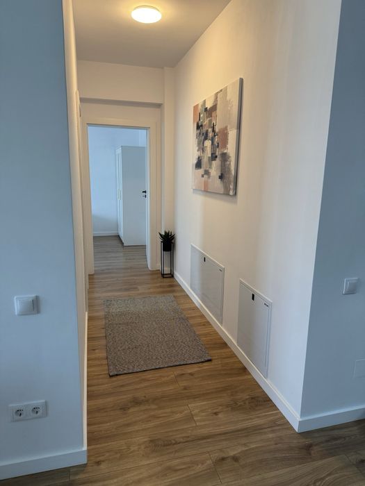 Inchiriez apartament