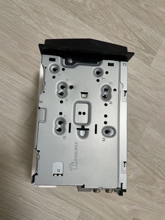 Автомагнитола Pioneer FH-XL555UI в отличном состоянии новая