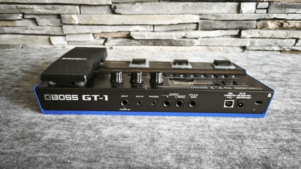 Procesor chitara electrica multi-efect BOSS GT-1 -Garantie