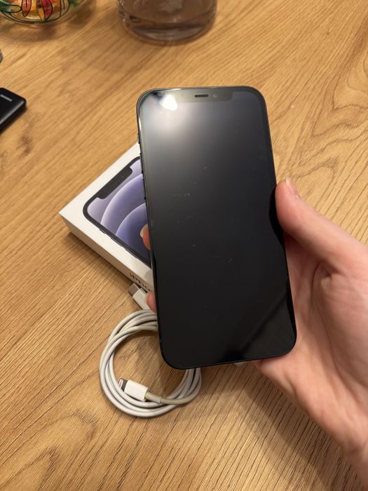 Vand Iphone 12 black 128GB