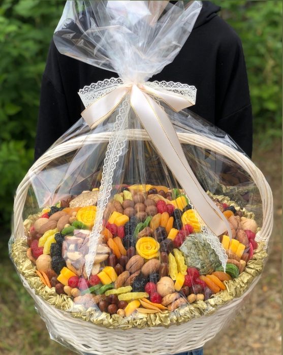 Подарочный корзина .