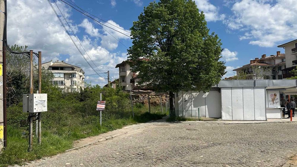 Продава се: Поземлен имот/урбанизиран/499 кв.м., в центъра на гр.Сопот