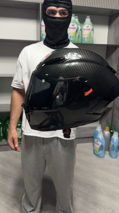 AGV Carbon Style Shlem