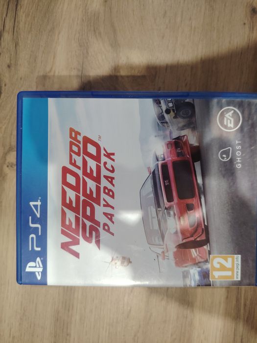 Продаю playstation 4 fat