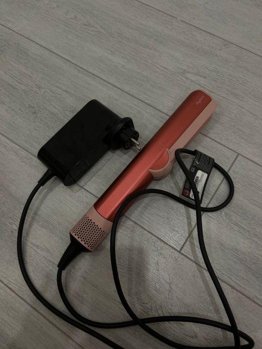 Dyson модель HT-01