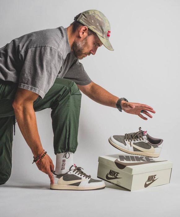 Кроссовки Air Jordan 1 Travis Scott