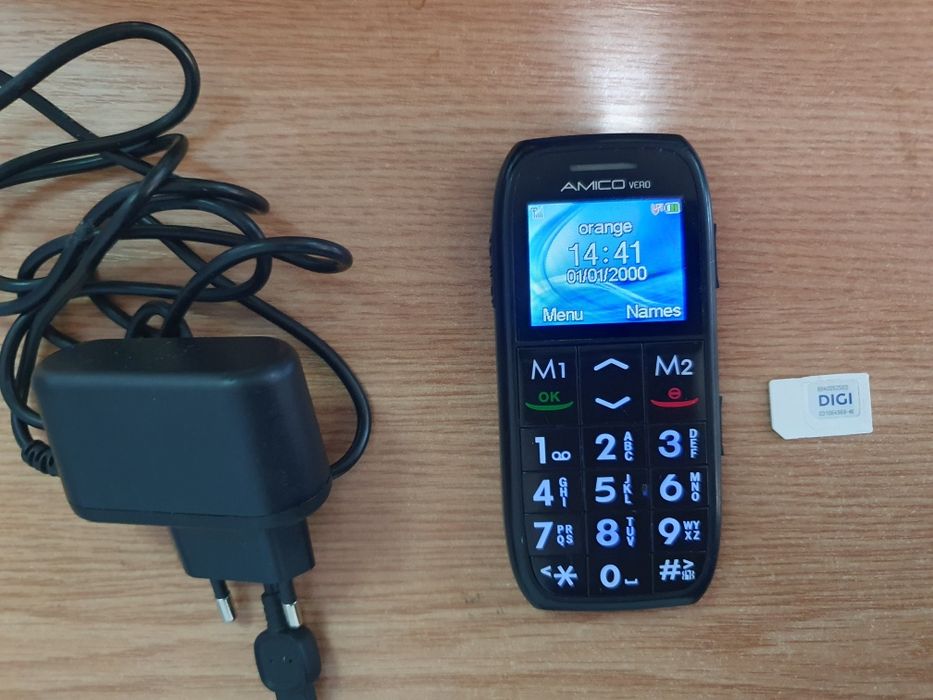 Brondi telefon cu lanterna butoane taste necodat cu incarcator