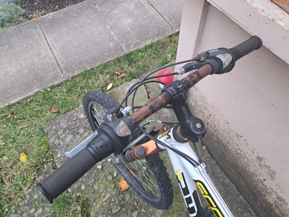 bicicleta MTB scott junior