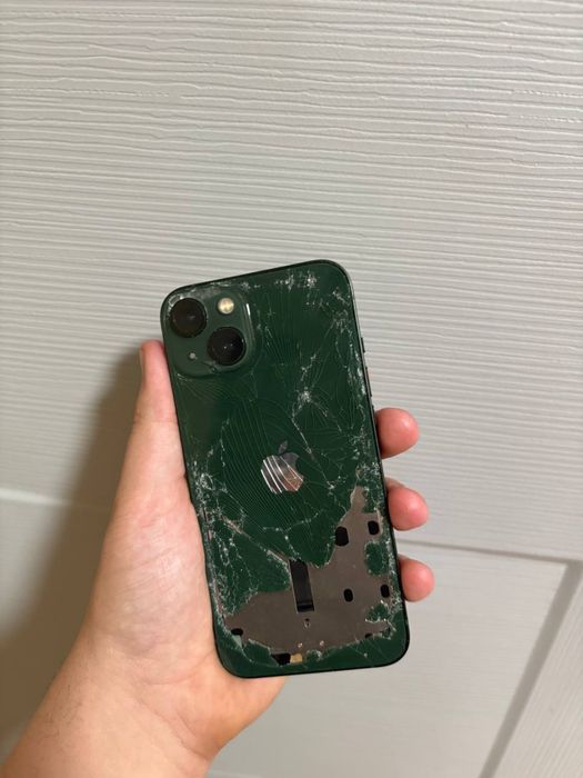 Продам iphone 13 128gb