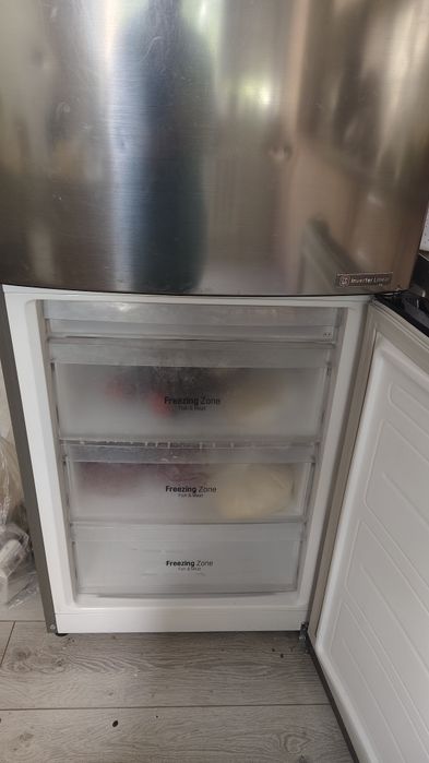 Продам Холодильник. Хороший состоения