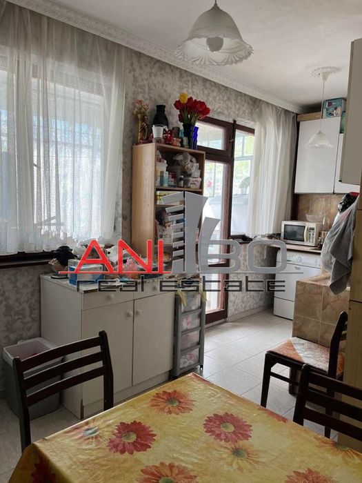 Продава се Четиристаен апартамент в Варна, Възраждане 1 - 96 кв.м за 1615 €/кв.м - Снимка #2