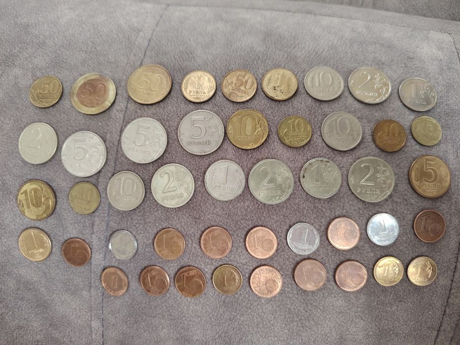 Продам разные монеты