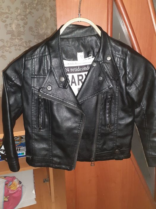 Продам кожанку для девочки