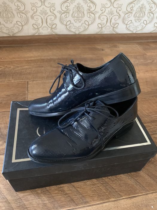 Продам туфли , классика