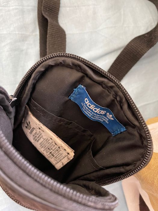 Adidas чантичка оригинална