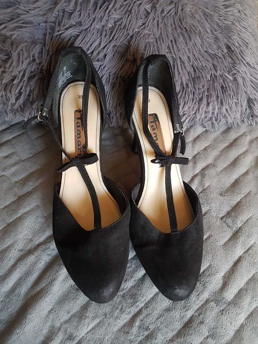 Обувки велурени официални черни.