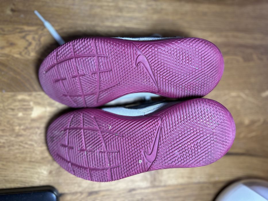 Детски тренировъчни маратонки Nike