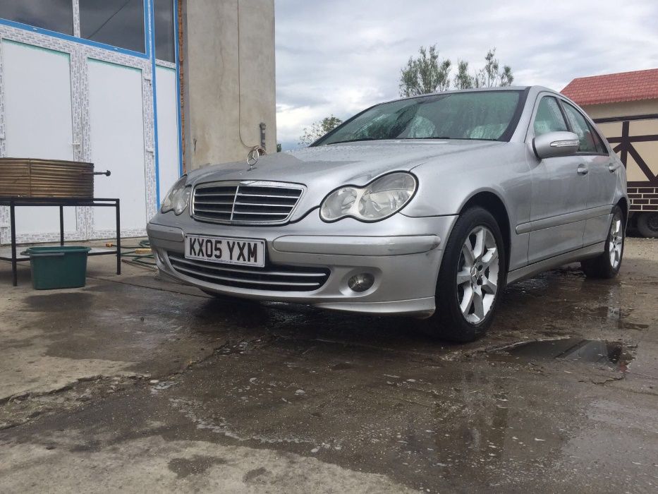 Dezmembrez mercedes c class c203 c204 c205 clk 209 toate motorizarile