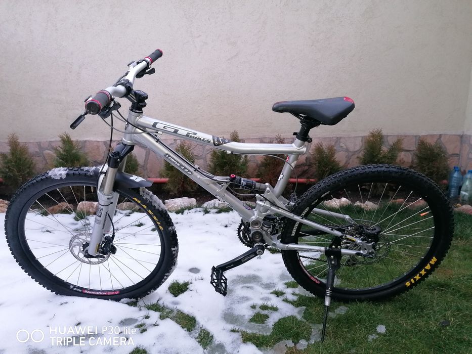 Велосипед GTс пълно окачване