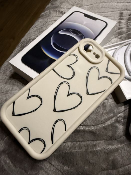 Phone 16e – чисто нов, подарък, не е използван