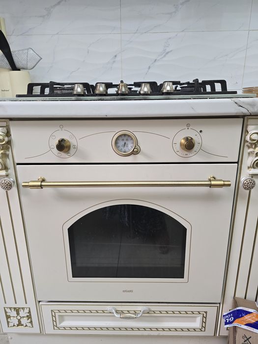 Холодильник  новый