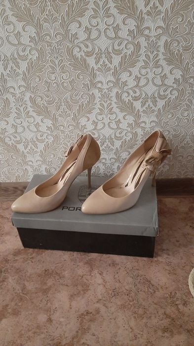 Продам женские ту