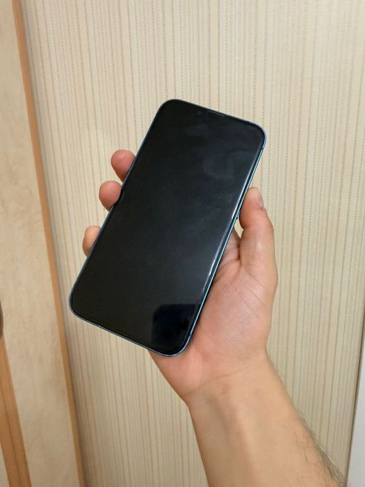 Продам айфон 13 128 гб