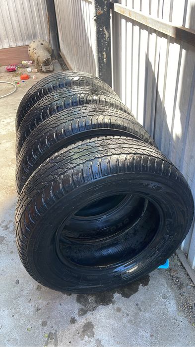 Продам комплект летних резин на Тойота Прадо