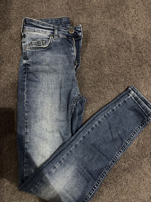 Дамски дънки.