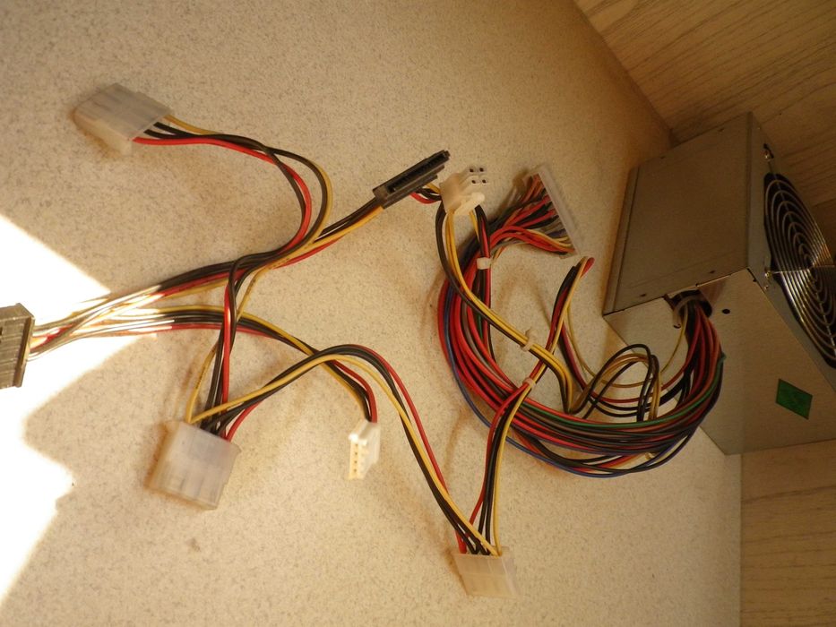 Захранване за компютър  LPK12-23 420W