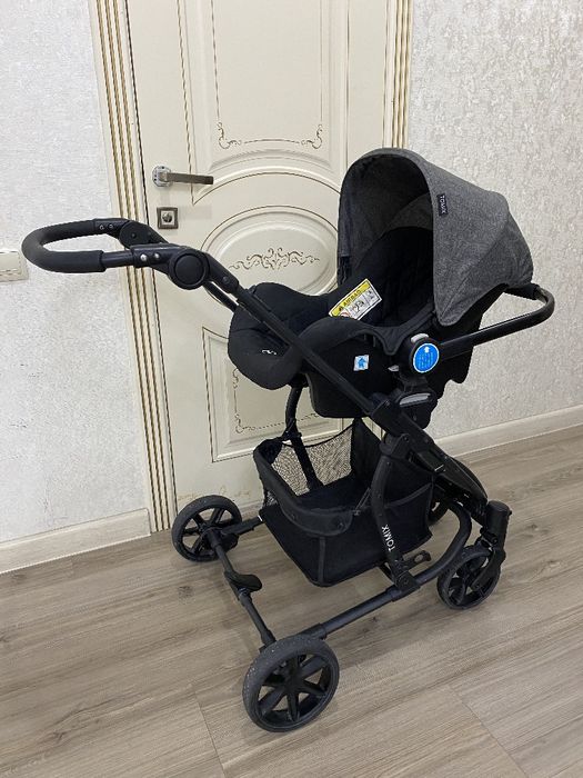 Продам коляску Tomix