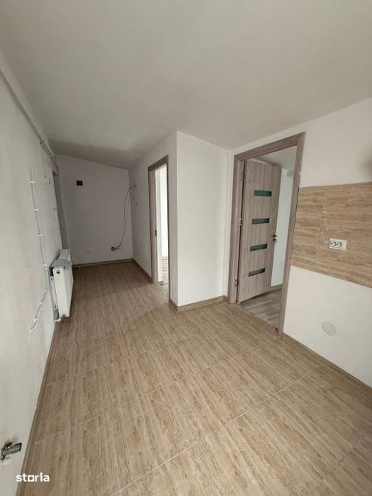 Apartament 4 camere, 100 mp (impartit in 2 ap. decomandate), zona 1 Ma