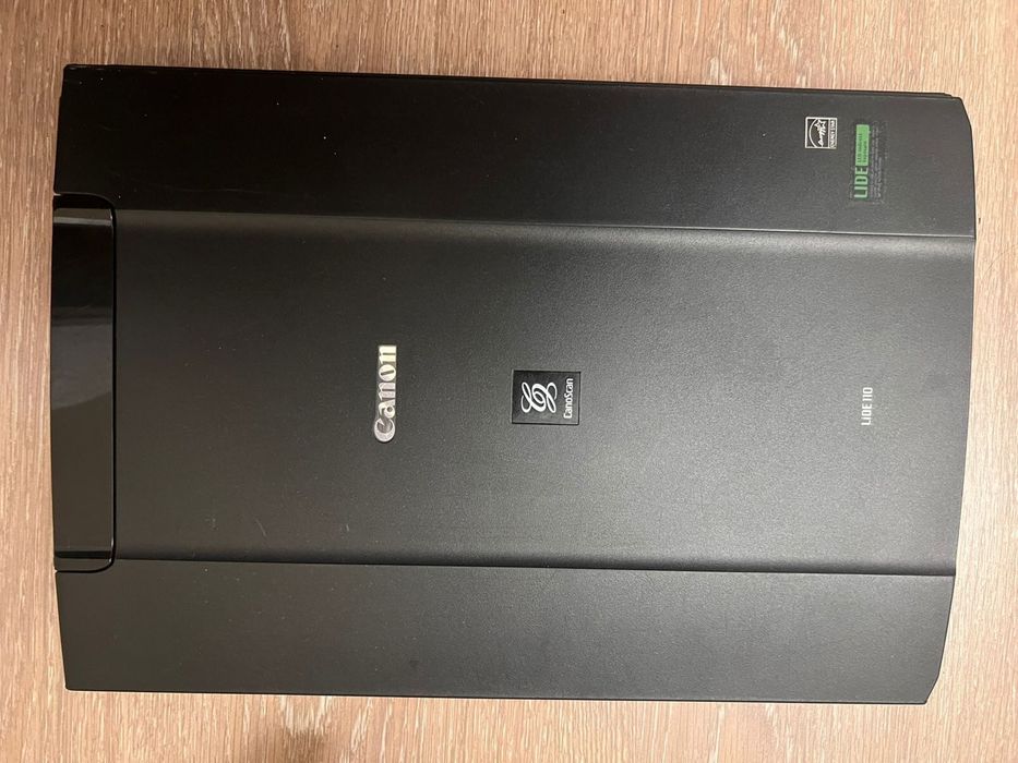Canon CanoScan LiDE 110. сканер