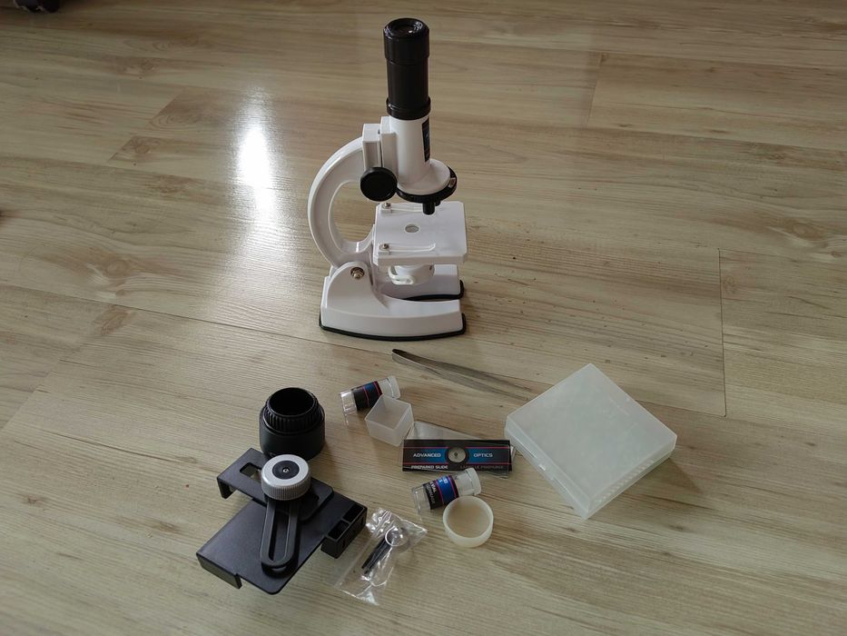Комплект с микроскоп за смарт телефон