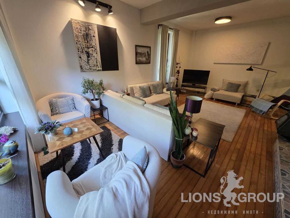 Продава се Къща в Варна, Изгрев - 261 кв.м за 3828 €/кв.м - Снимка #13