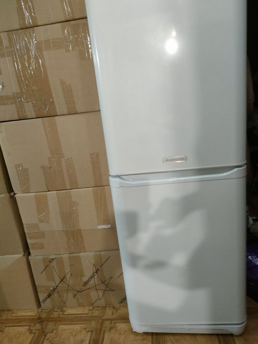 Продам холодильник