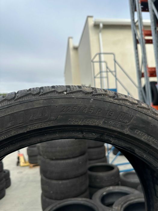 Michelin 225/45R19 - M+S, Garantie inclusa, Stare f. buna, Livrare 24h