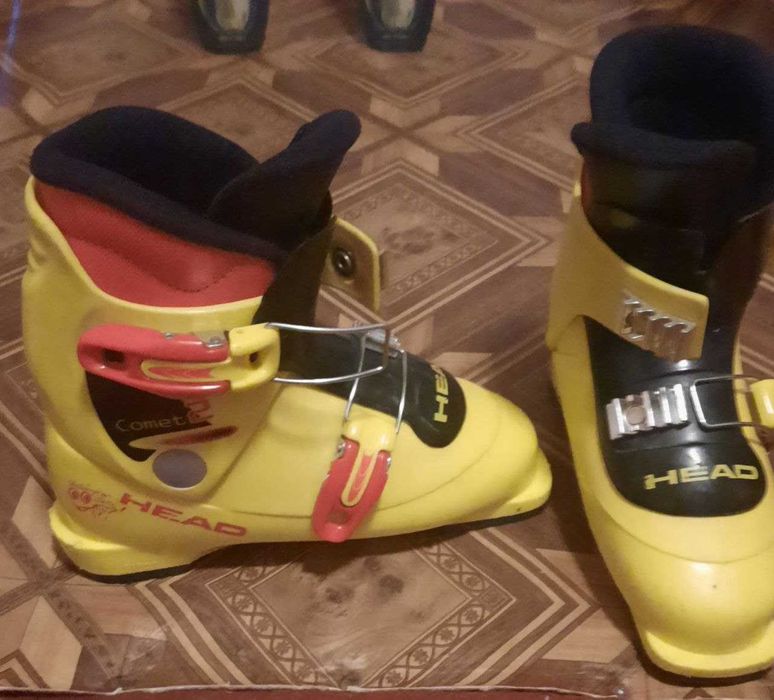 Продаются детские лыжи ROSSIGNOL в отличном состоянии Б/у Рост 130 см