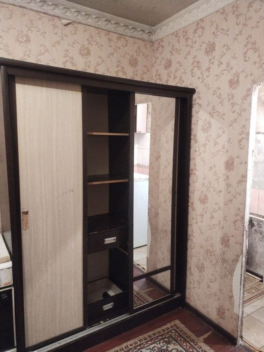 Продаётся квартира Чиланзар 2 квартал 1/4/4 панель без балкона
