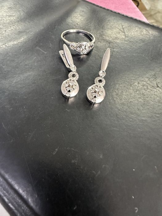 Ювелирные изделия и