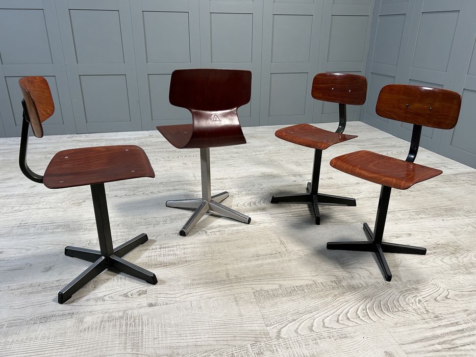 Винтидж детски столове Н048