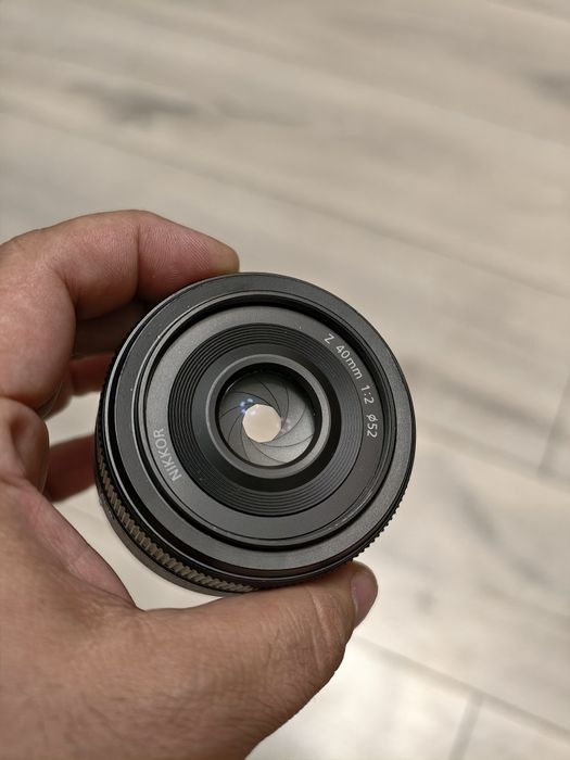 obiective sony si nikon z 40mm f2 75mm f1.8