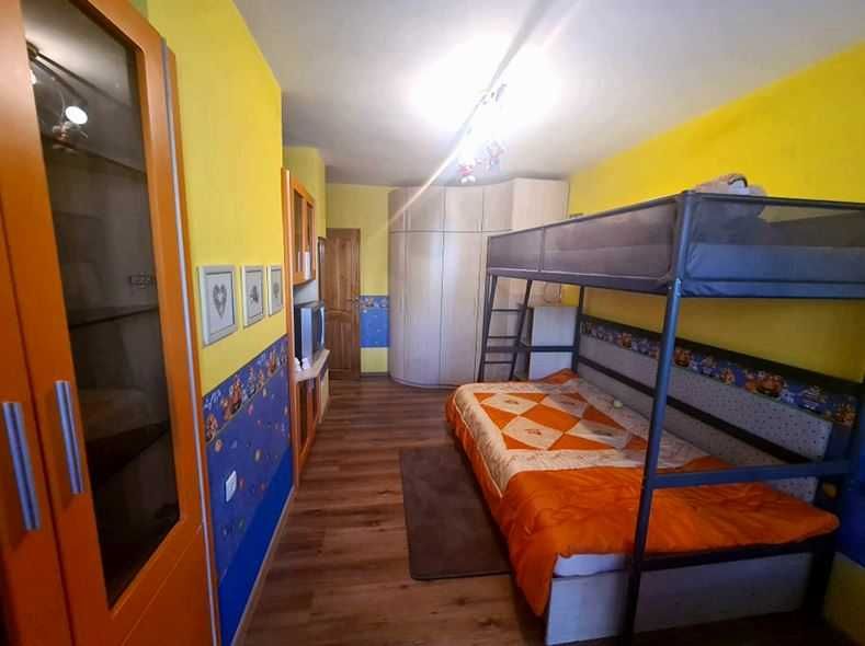 Дава се под наем Тристаен апартамент в Бургас, Възраждане - 110 кв.м за 382.5 € - Снимка #9